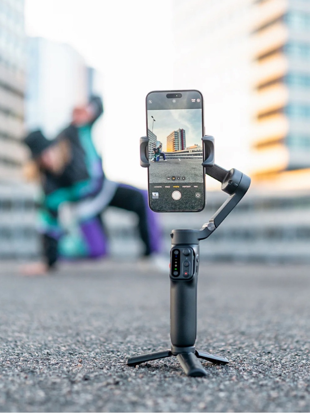 Hohem Black Handheld Smartphone Gimbal Stabilizer